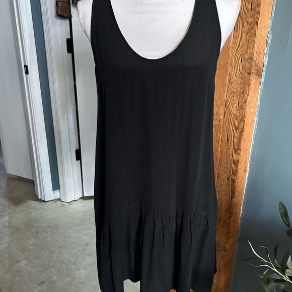 NEW Joie Black Silk Mini Dress with pintuck and pleat detail S - Picture 8 of 9